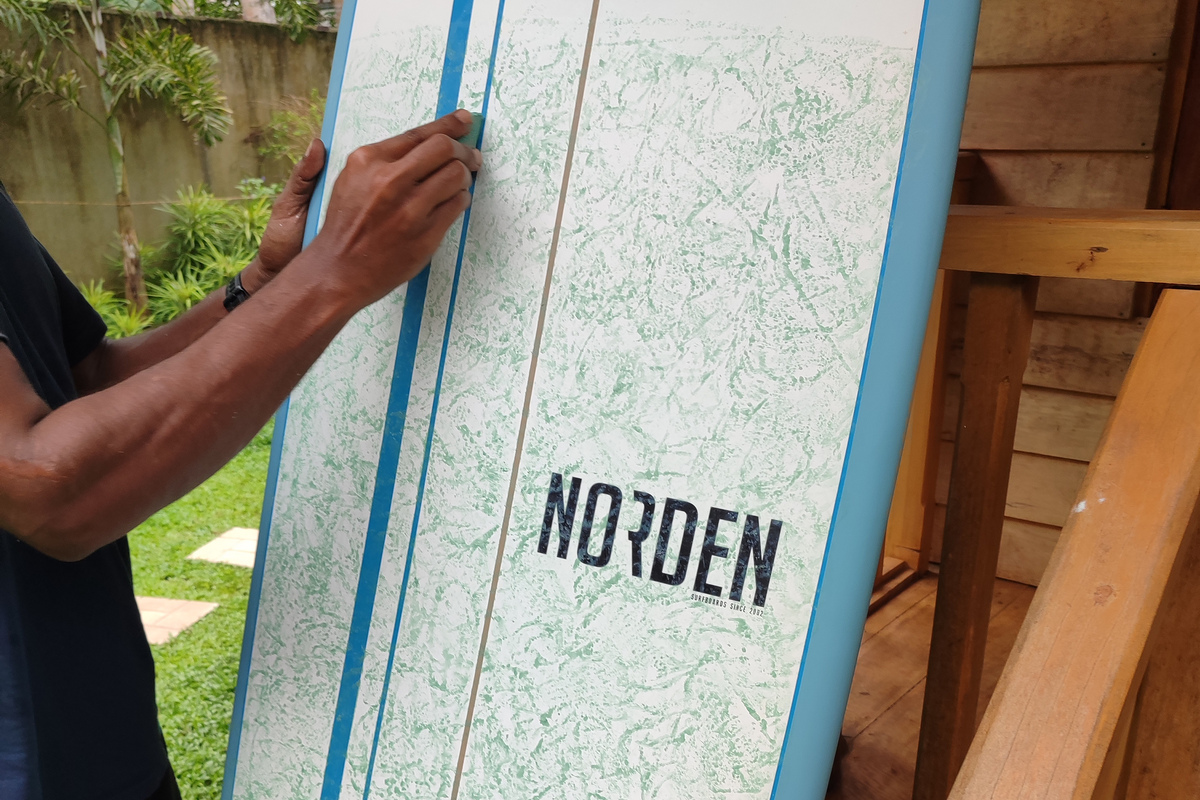 natural surfboard wax kavemen-beachbums